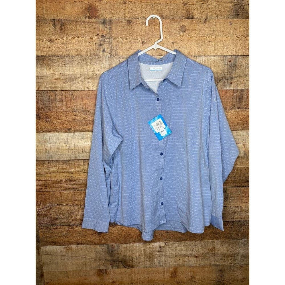 Womens Columbia Vented Blue long sleeve button dow